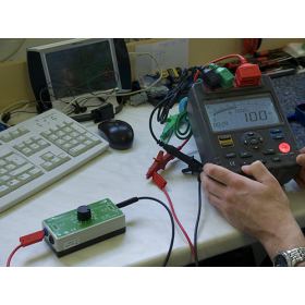 Insulation resistance meter UT512 100G Ω
