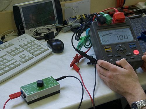 Insulation resistance meter UT512 100G Ω